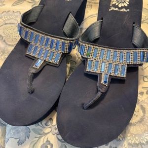 Yellow box sandals 11 blue